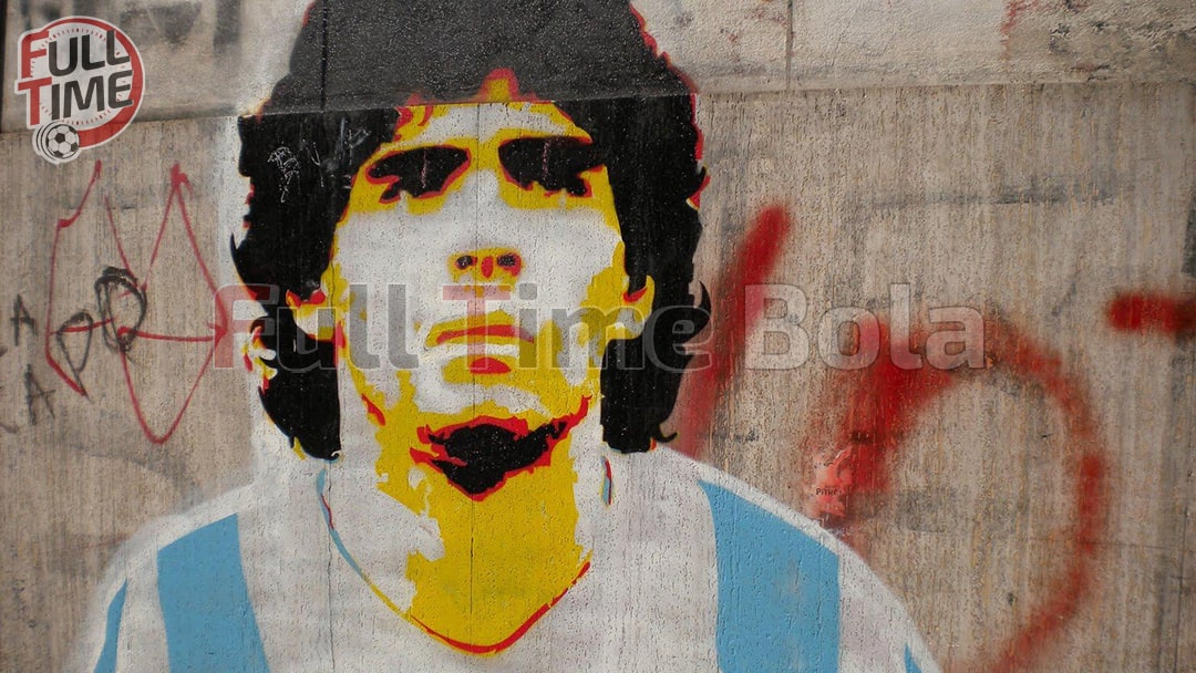 Pemain Legendaris Barcelona yang Melekat di Hati Penggemar