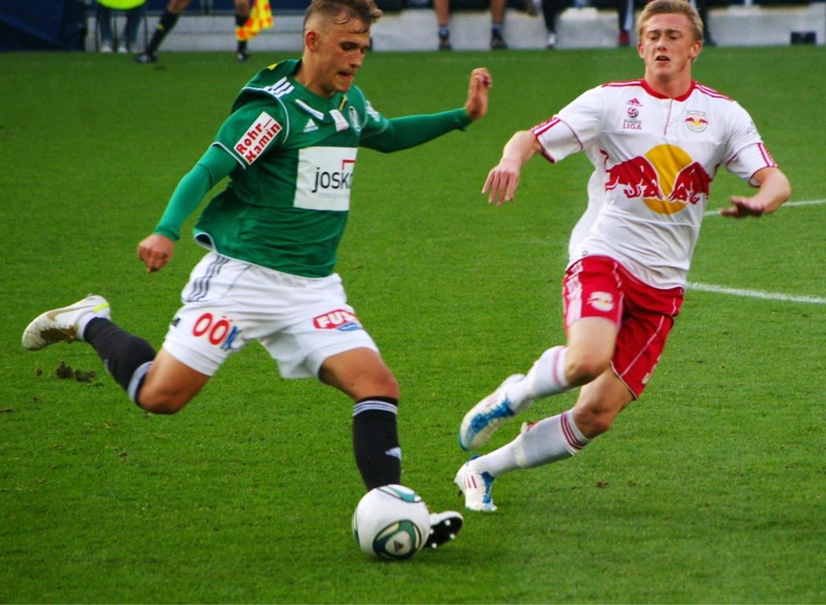 Formasi Sepakbola 9 Orang Bisa Bertahan dan Menyerang